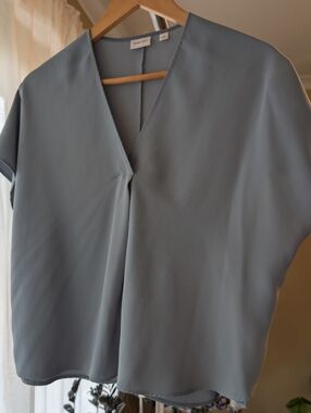 Aritzia Babaton Pictorial Blouse | Dusty Blue Draped V‑Neck | #115427